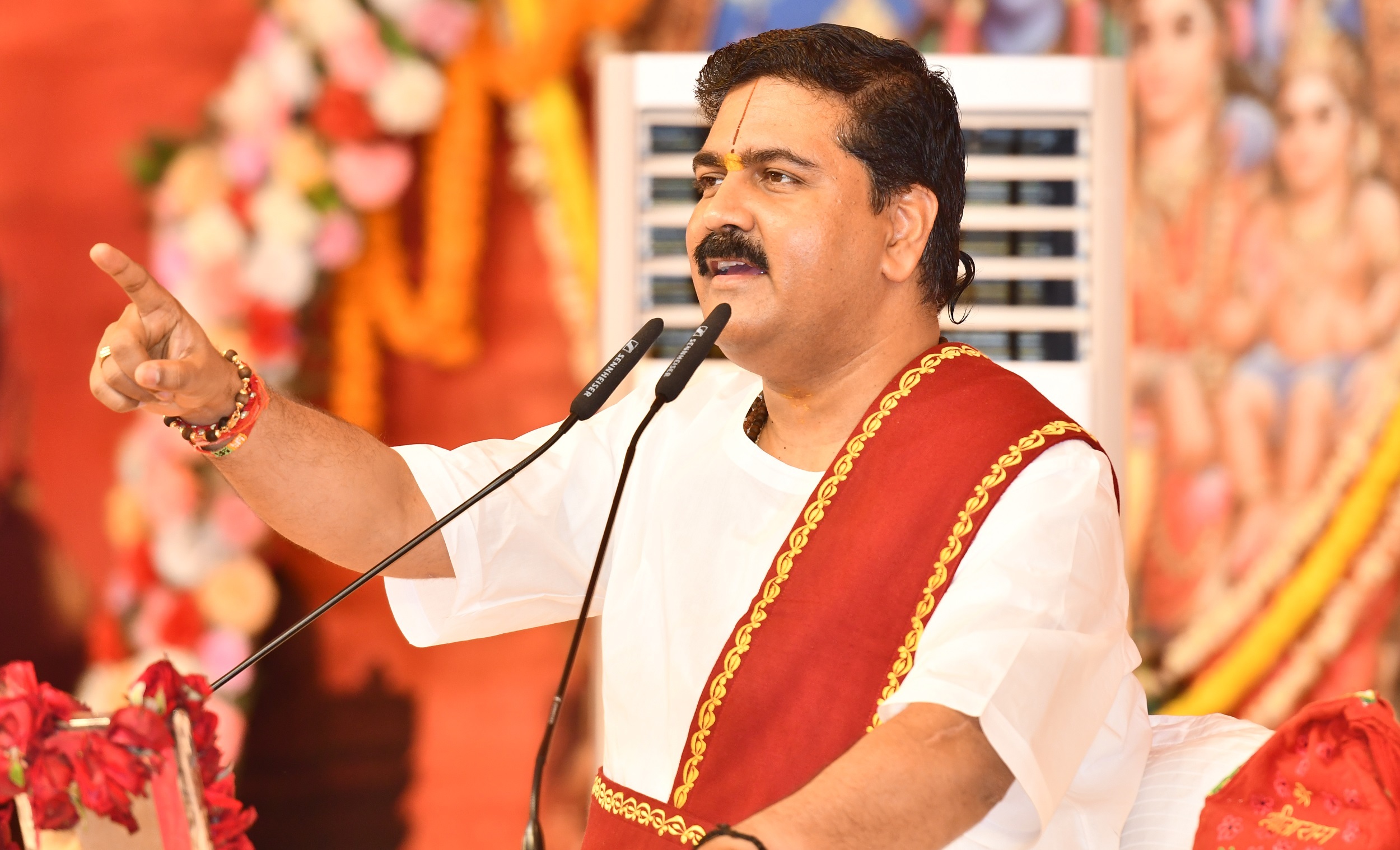 devotional news-gorakhpur news- rajan jee maharaj - ram kathaa-